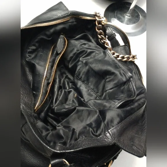 Burberry bags - Picture 13 of 15